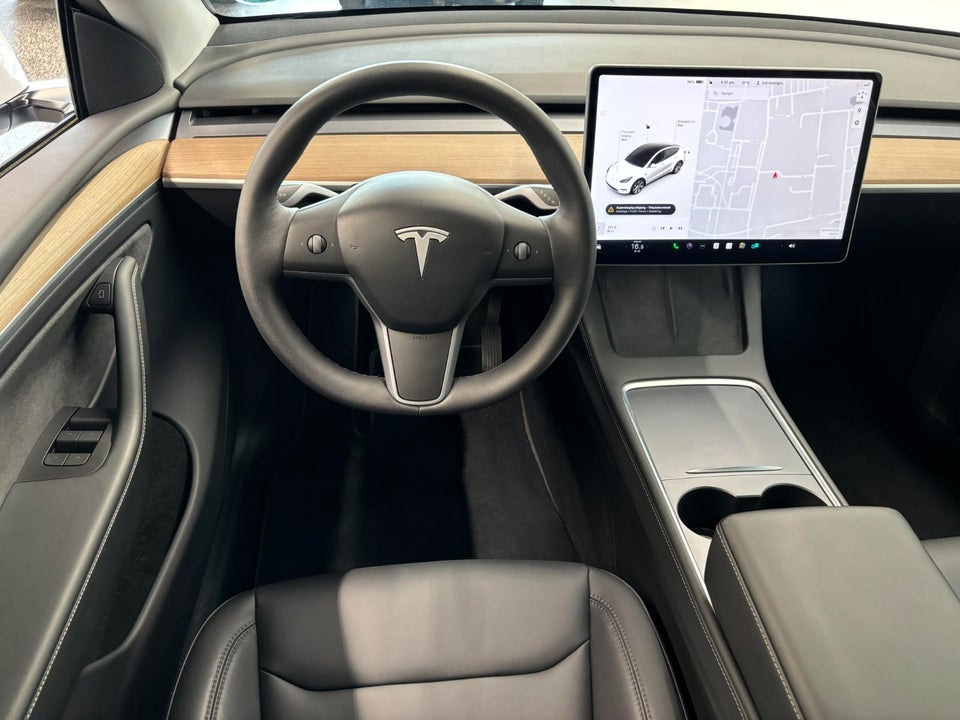 Tesla Model Y Long Range AWD 5d