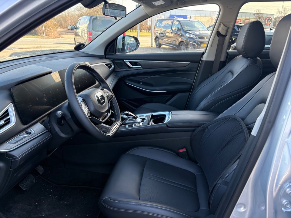 Navor E5 1,5 PHEV Rock 5d