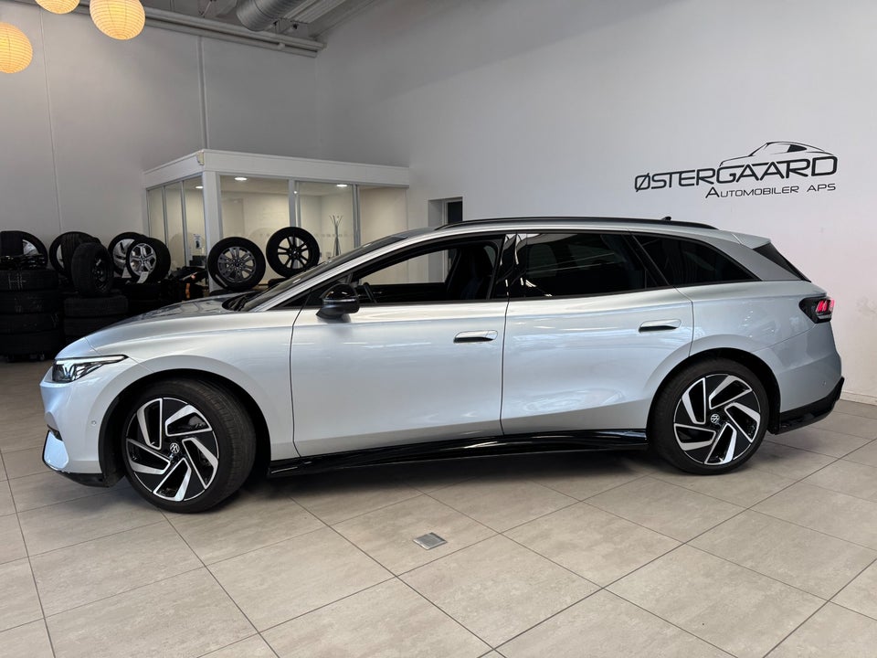 VW ID.7 77 Style+ Tourer 5d