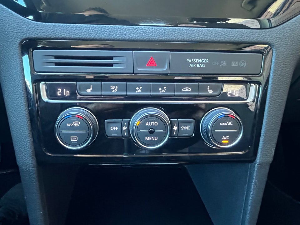 VW Golf Sportsvan 1,4 TSi 125 Highline BMT 5d