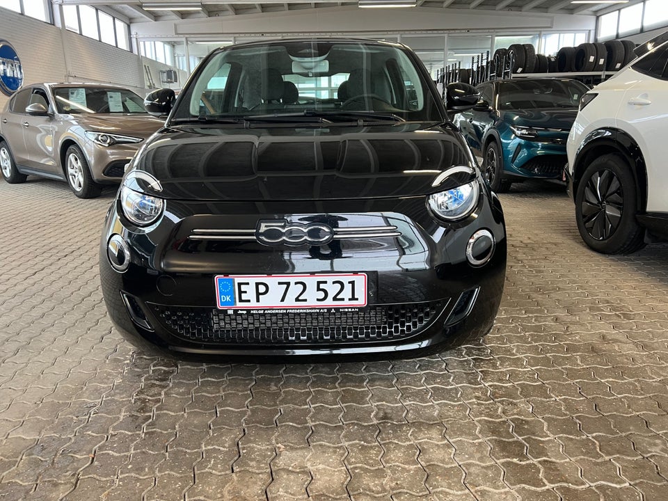 Fiat 500e 42 Icon 3d