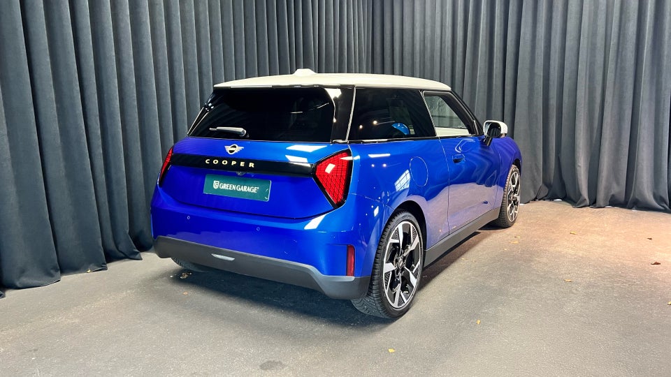 MINI Cooper E Favoured Trim L 3d