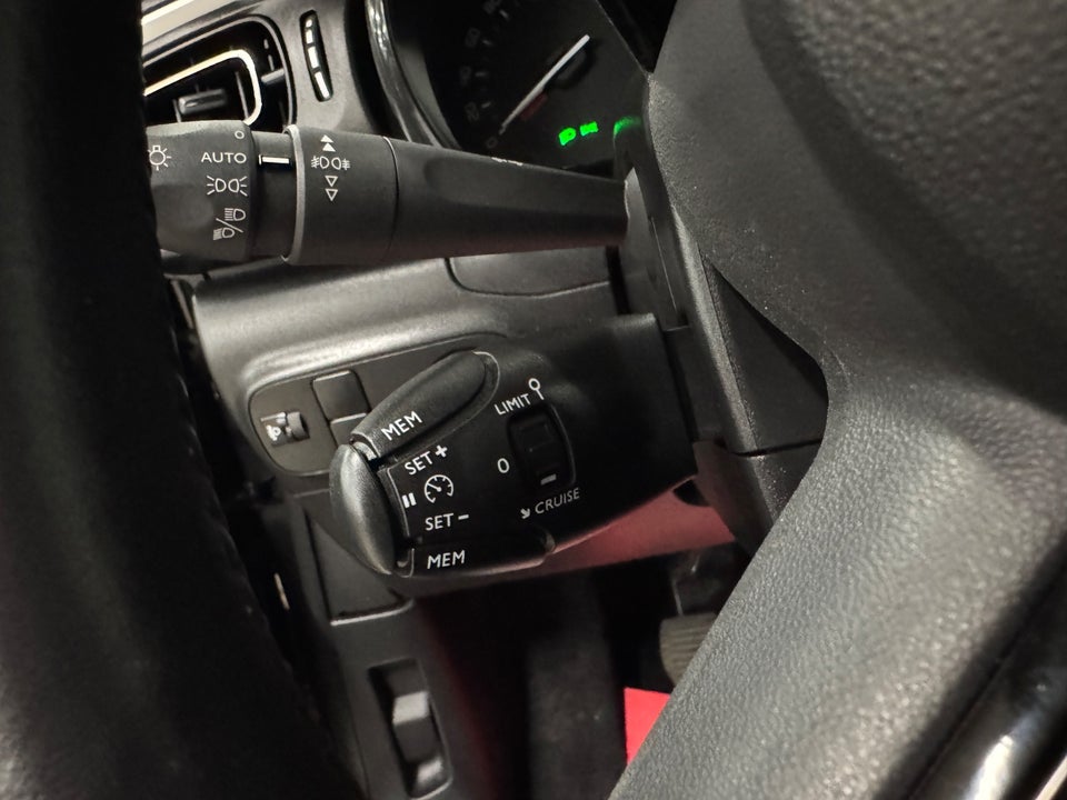 Citroën C3 1,2 PureTech 83 Shine 5d