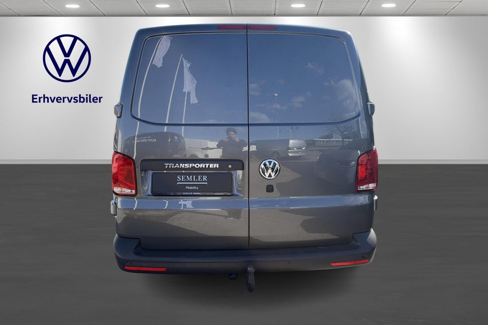 VW Transporter 2,0 TDi 150 Kassevogn DSG lang
