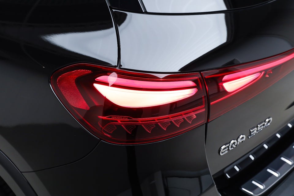 Mercedes EQA350 AMG Advance Plus 4Matic 5d