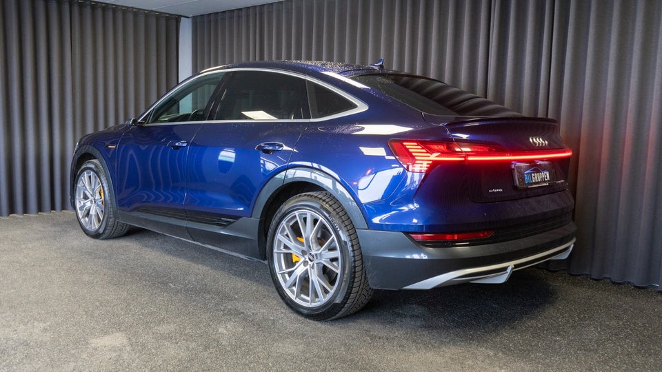 Audi e-tron 55 S-line Sportback quattro 5d