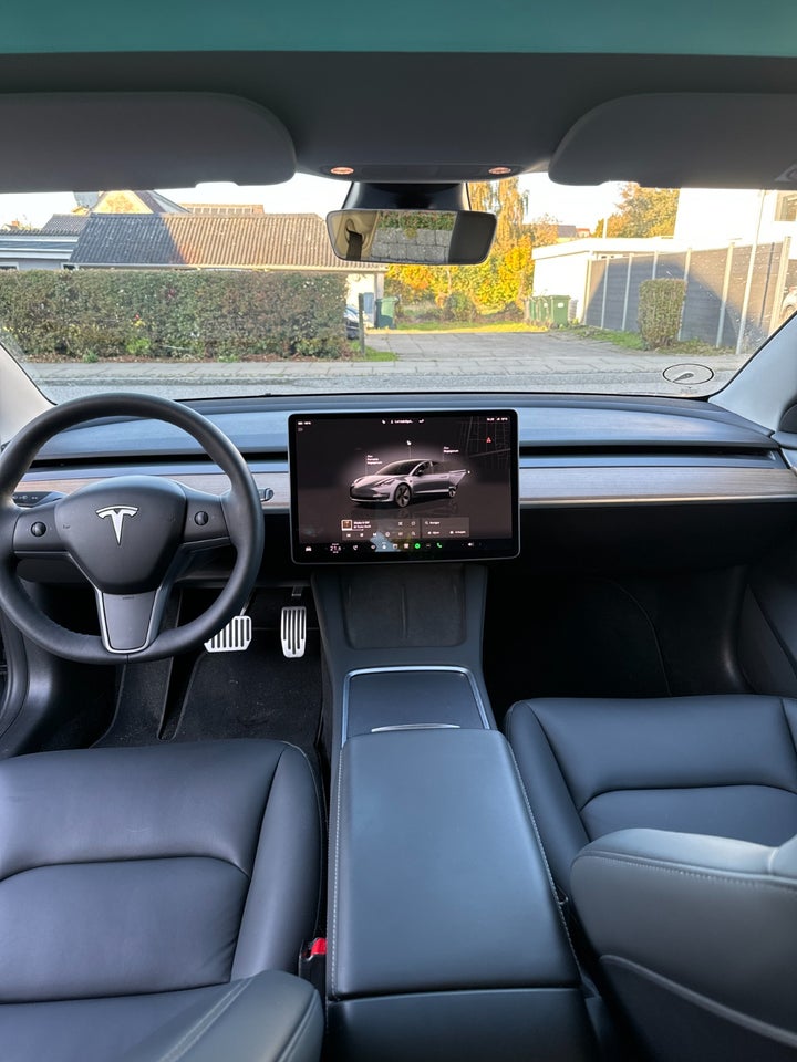 Tesla Model 3 RWD 4d