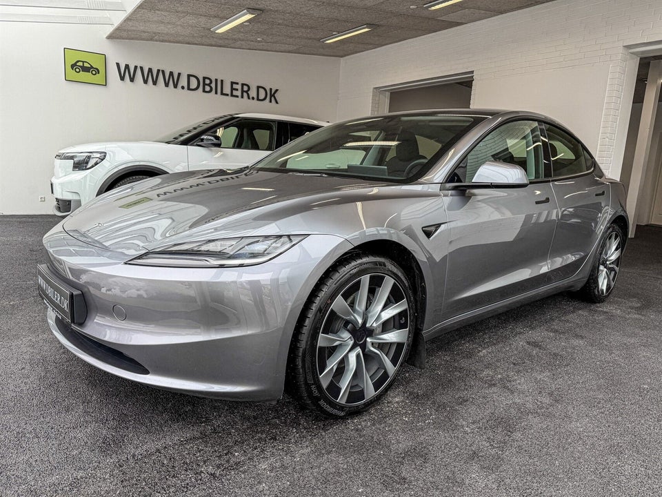 Tesla Model 3 Long Range AWD 4d