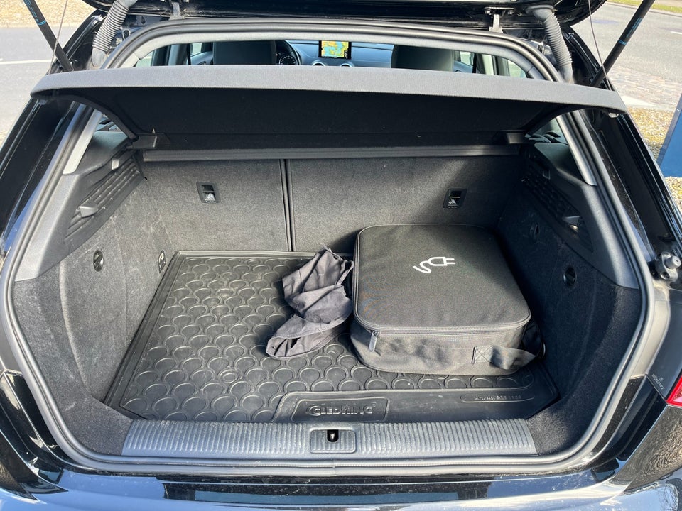 Audi A3 1,4 e-tron Sport Sportback S-tr. 5d