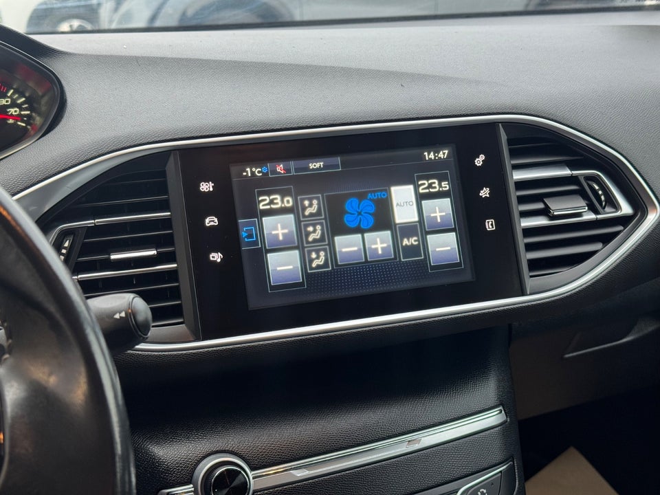 Peugeot 308 1,6 BlueHDi 100 Active 5d