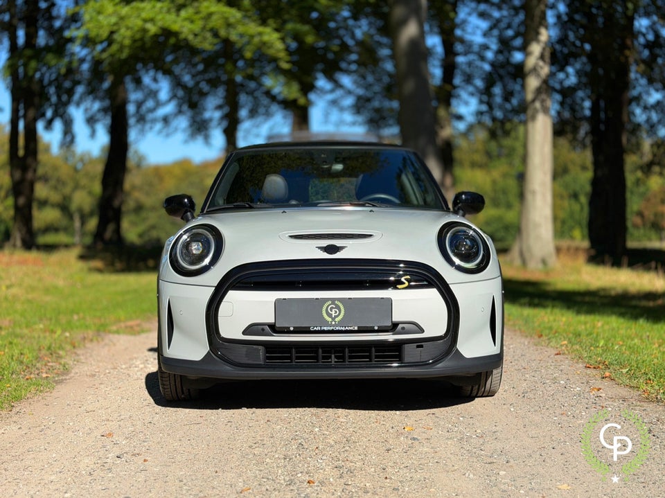 MINI Cooper SE Maximise 3d