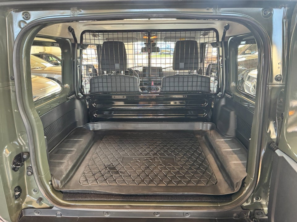 Suzuki Jimny 1,5 Active AllGrip Van 3d