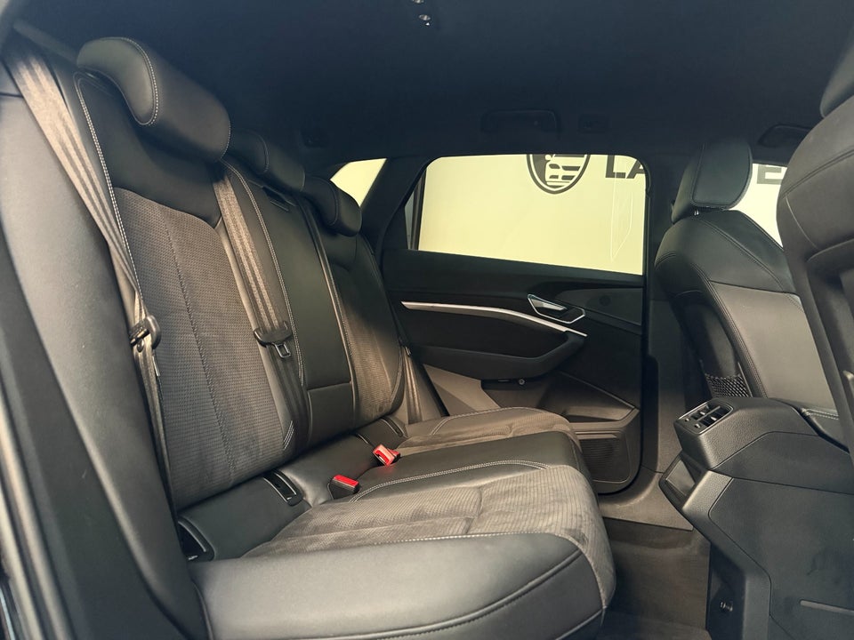 Audi e-tron 50 S-line quattro 5d