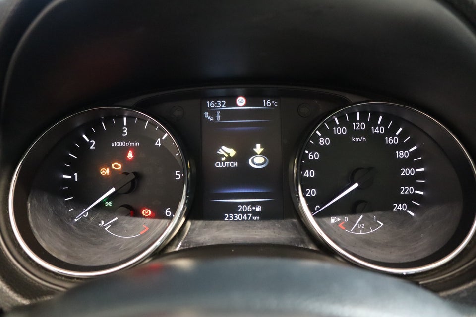 Nissan Qashqai 1,5 dCi 110 Tekna 5d