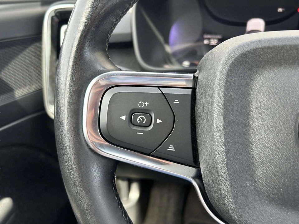 Volvo XC40 ReCharge Core 5d