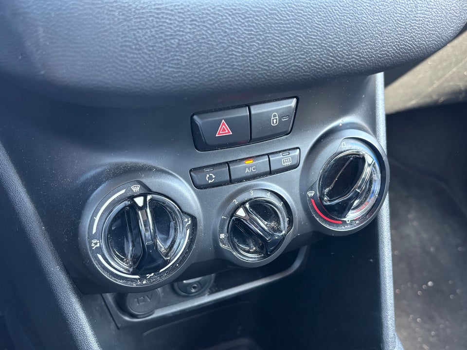 Peugeot 208 1,2 VTi Active 5d