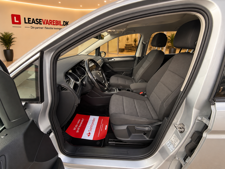 VW Touran 2,0 TDi 150 Highline DSG Van 5d