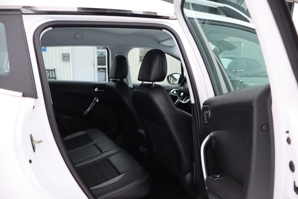 Peugeot 2008 1,2 VTi 82 Allure 5d