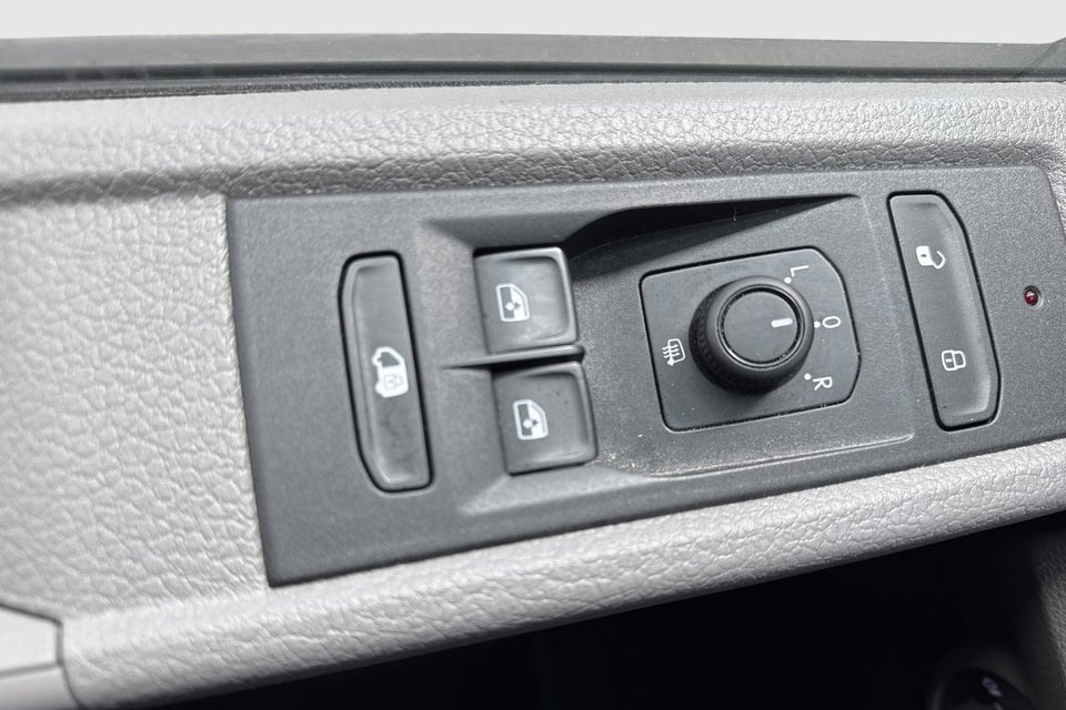 VW Transporter 2,0 TDi 150 Kassevogn DSG lang