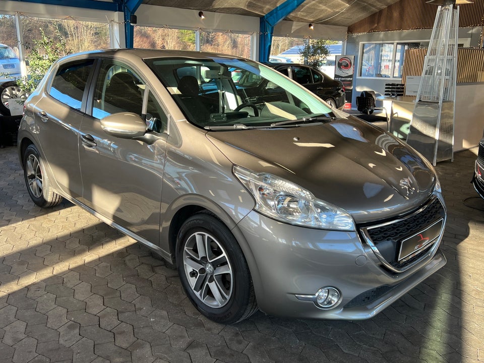 Peugeot 208 1,2 VTi Active 5d
