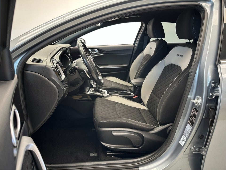 Kia ProCeed 1,6 CRDi 136 GT-Line DCT 5d