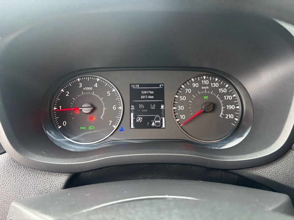 Nissan Interstar 2,3 dCi 165 W3L4 Tekna Db.Kab RWD 4d