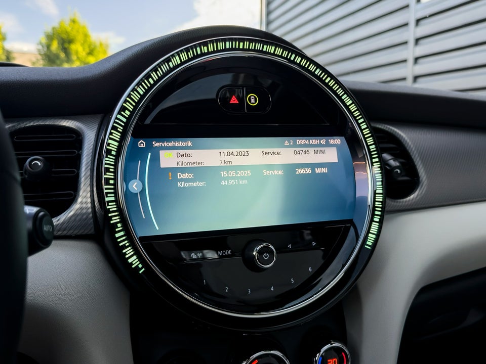 MINI Cooper SE Maximise 3d