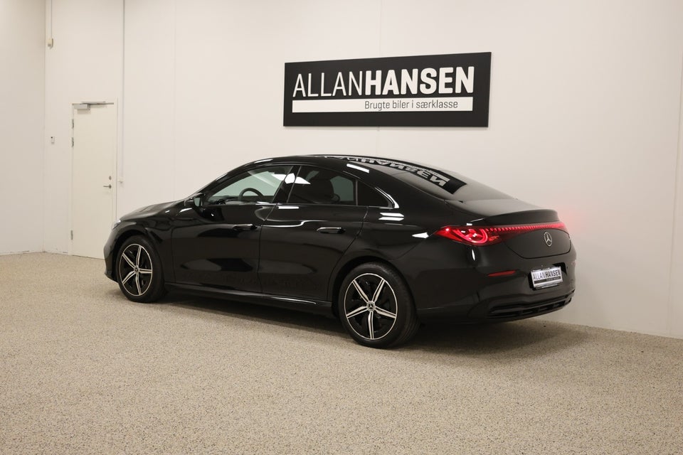 Mercedes CLA350 EQ 4Matic 4d