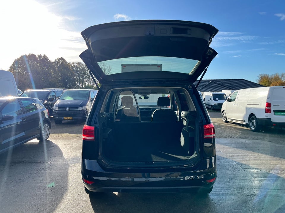 VW Touran 2,0 TDi 122 Comfortline Van 5d