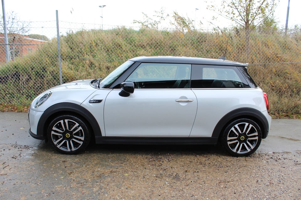 MINI Cooper SE Camden Edition 3d