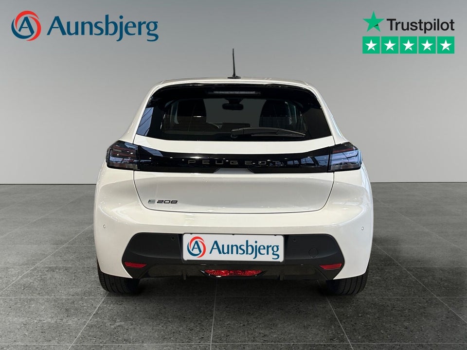 Peugeot e-208 50 Style 5d