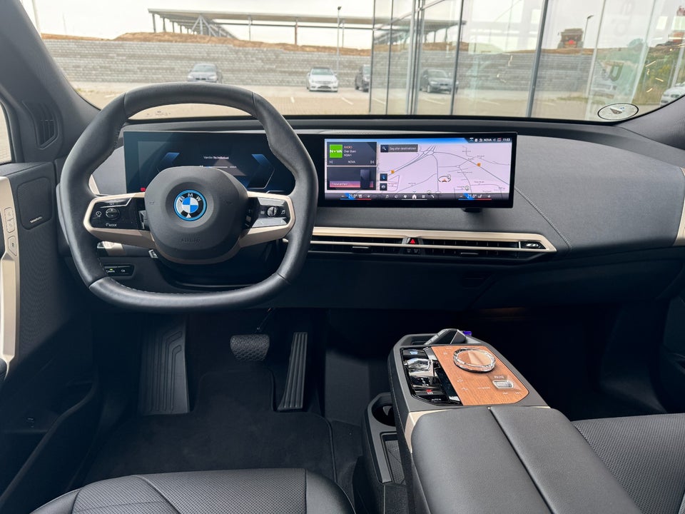 BMW iX xDrive40 Super Charged 5d