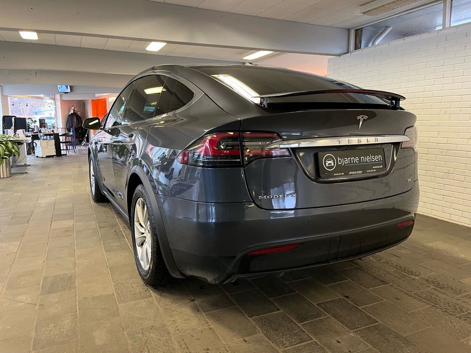 Tesla Model X 90D 5d