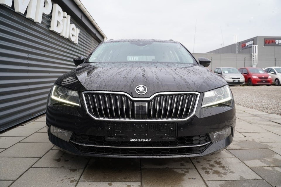 Skoda Superb 2,0 TDi 150 Style Combi DSG 5d