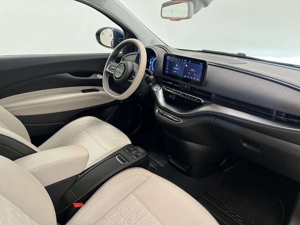 Fiat 500e 42 la Prima Sky 3d