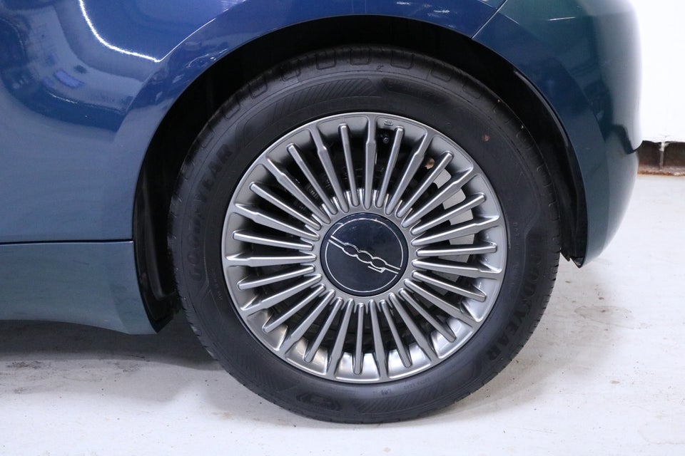 Fiat 500e 42 Icon Cabrio 2d