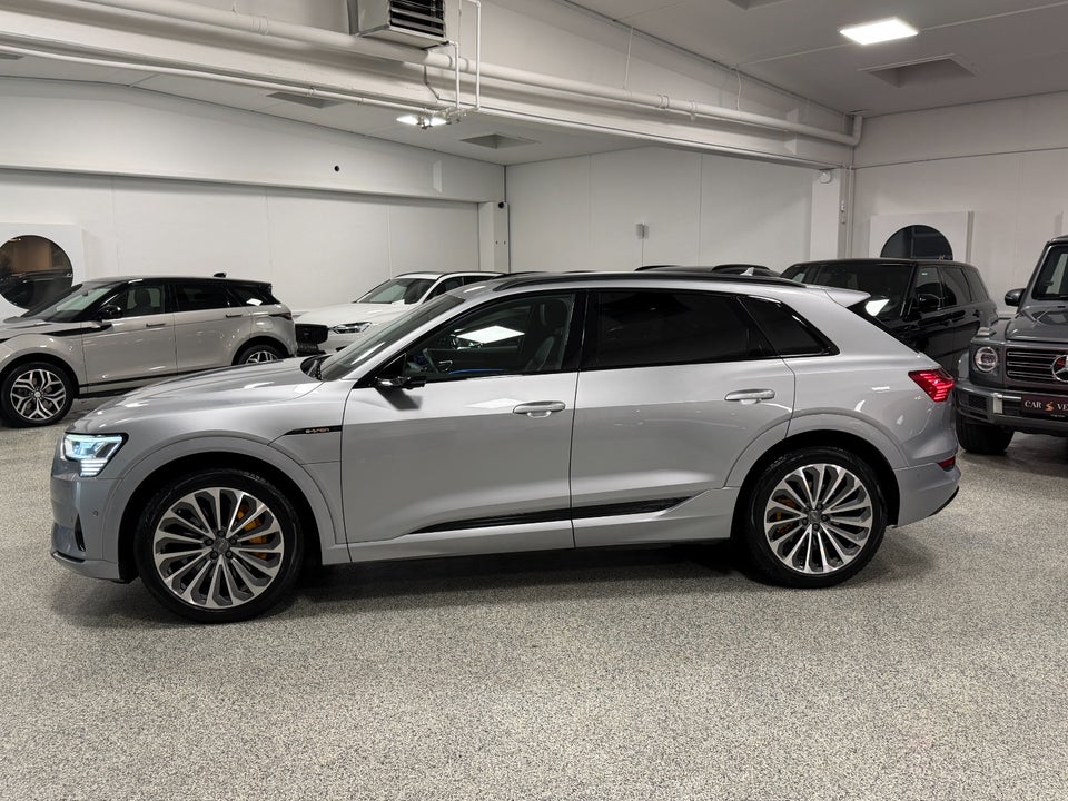 Audi e-tron 55 S-line quattro 5d
