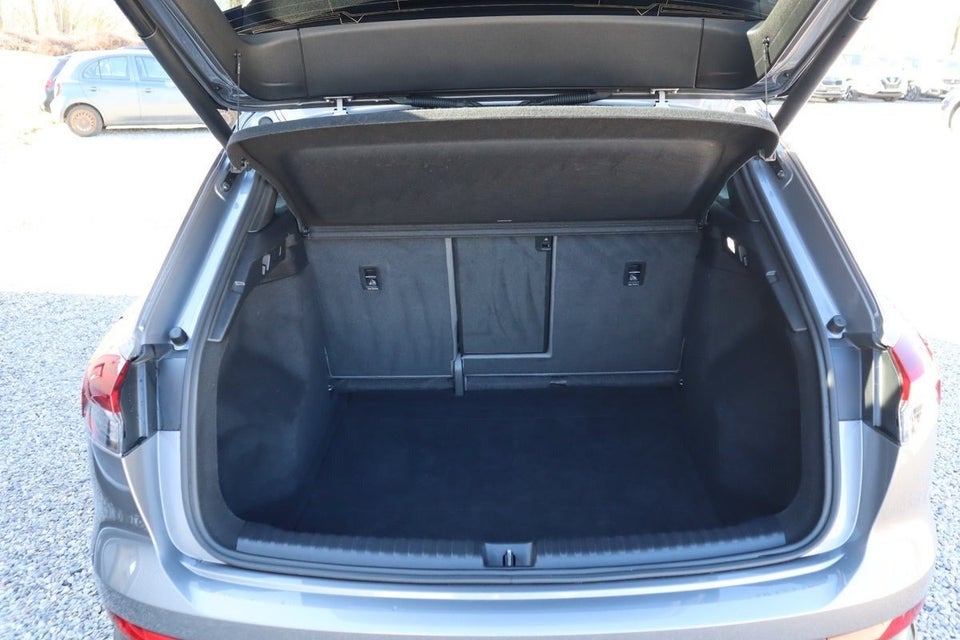 Audi Q4 e-tron 45 S-line quattro 5d