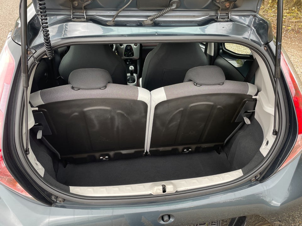 Toyota Aygo 1,0 VVT-i x-touch 5d