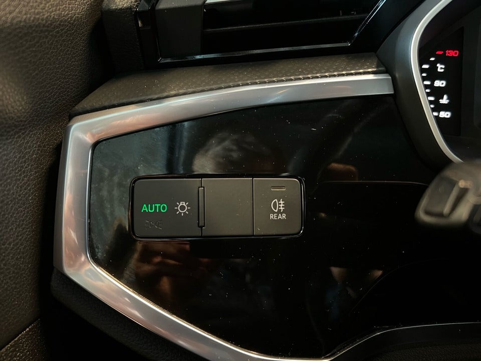 Audi Q3 35 TFSi Advanced Prestige S-tr. 5d