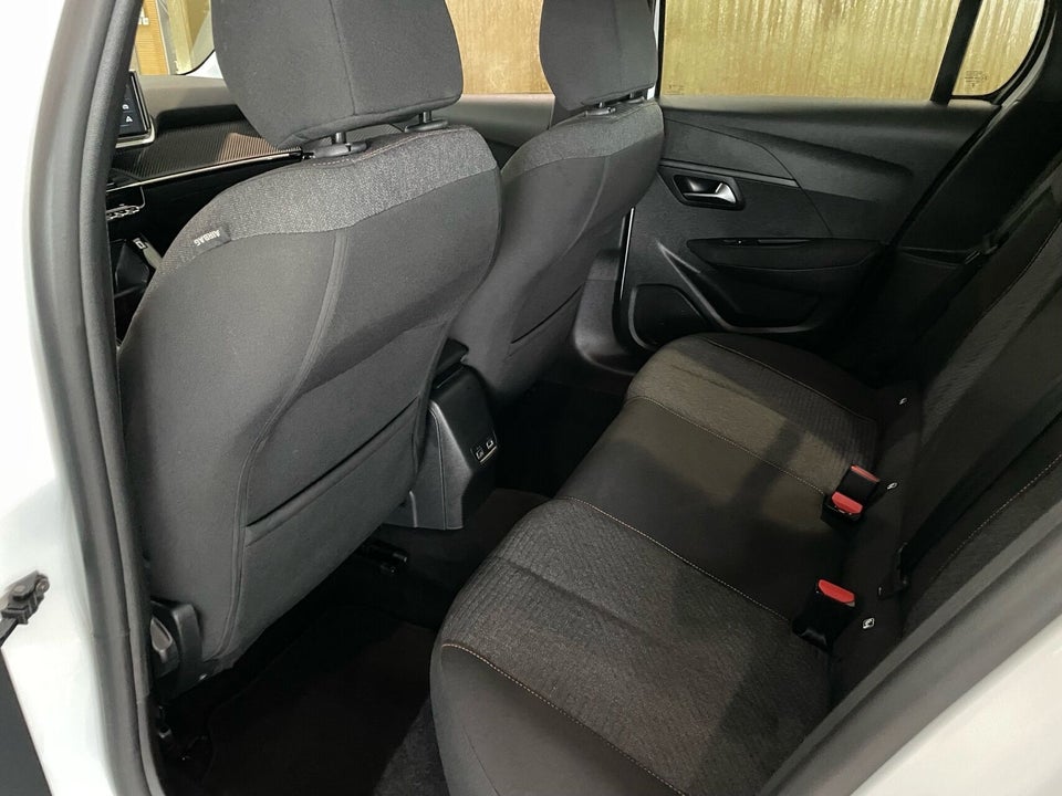 Peugeot e-208 50 Style 5d