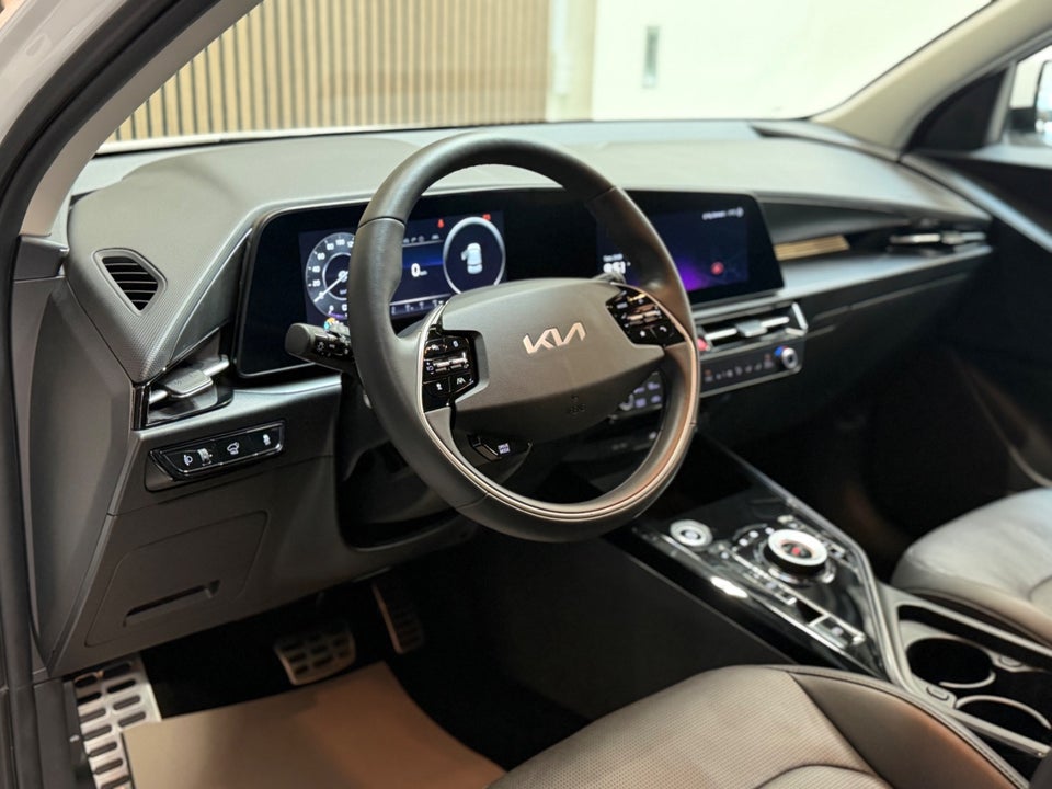 Kia Niro 64 EV Prestige 5d