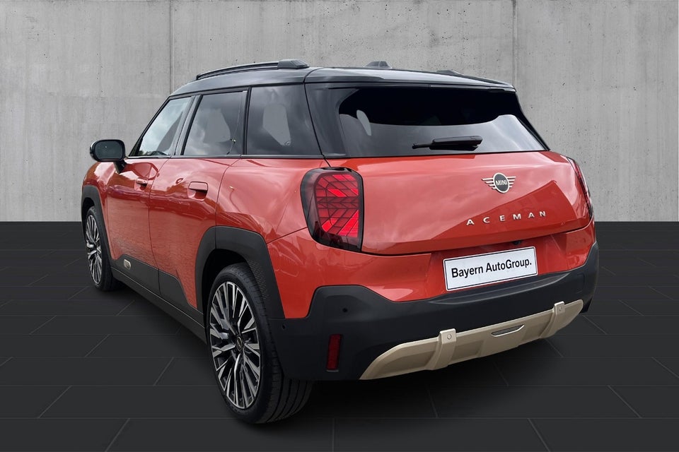 MINI Aceman E Favoured Trim L 5d