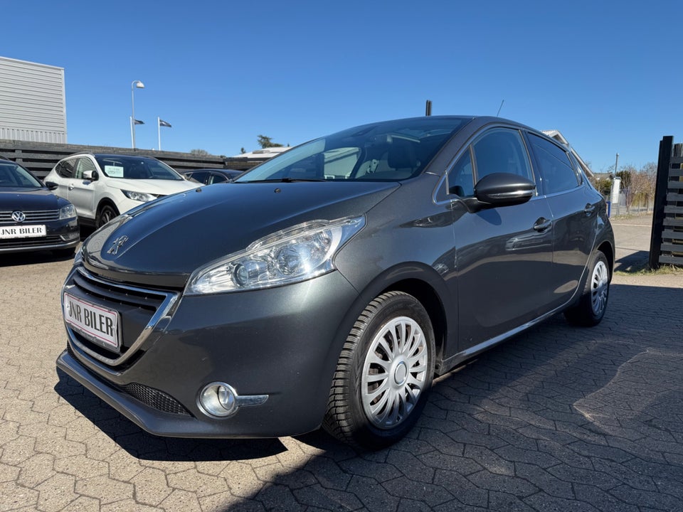 Peugeot 208 1,2 VTi 82 Allure 5d