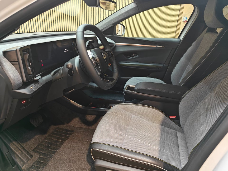 Renault Scenic E-Tech 87 Techno 5d