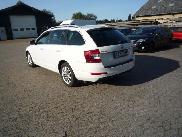 Skoda Octavia 1,4 TSi 140 Elegance Combi 5d