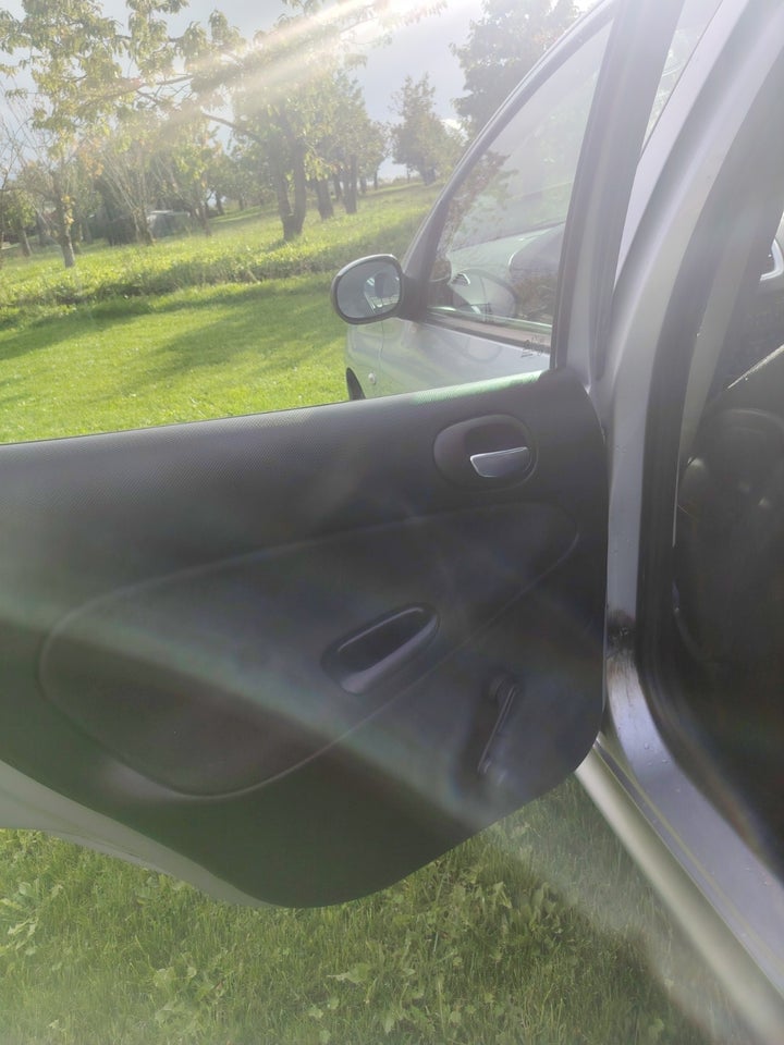 Peugeot 206+ 1,4 Generation 5d