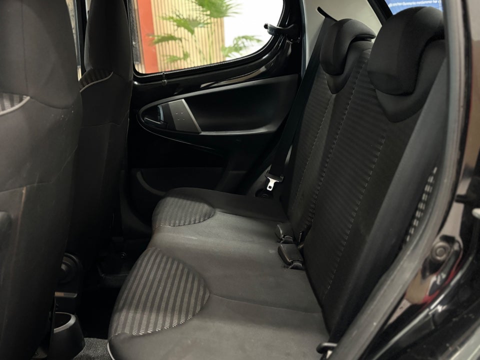 Peugeot 107 1,0 Champion 5d