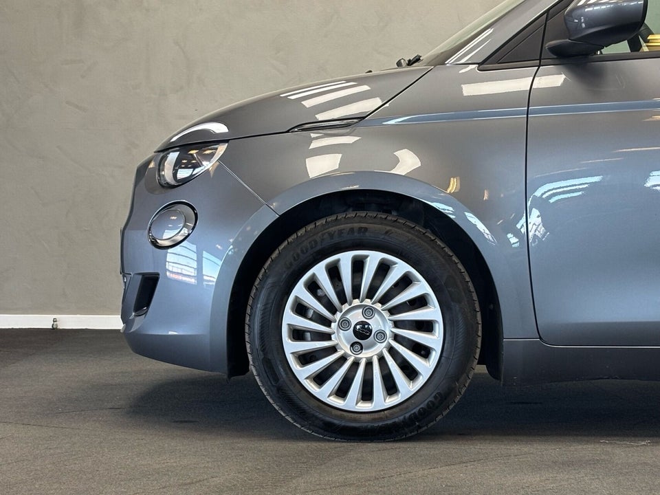 Fiat 500e 42 Icon Cabrio 2d