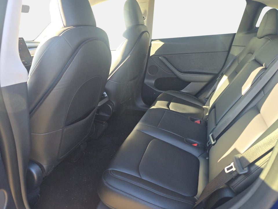 Tesla Model Y RWD 5d